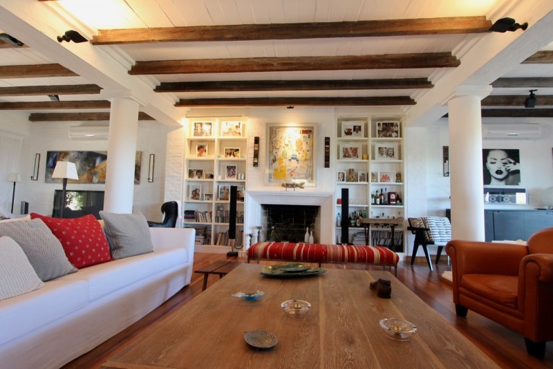 Impresionante casa estilo italiano frente al mar